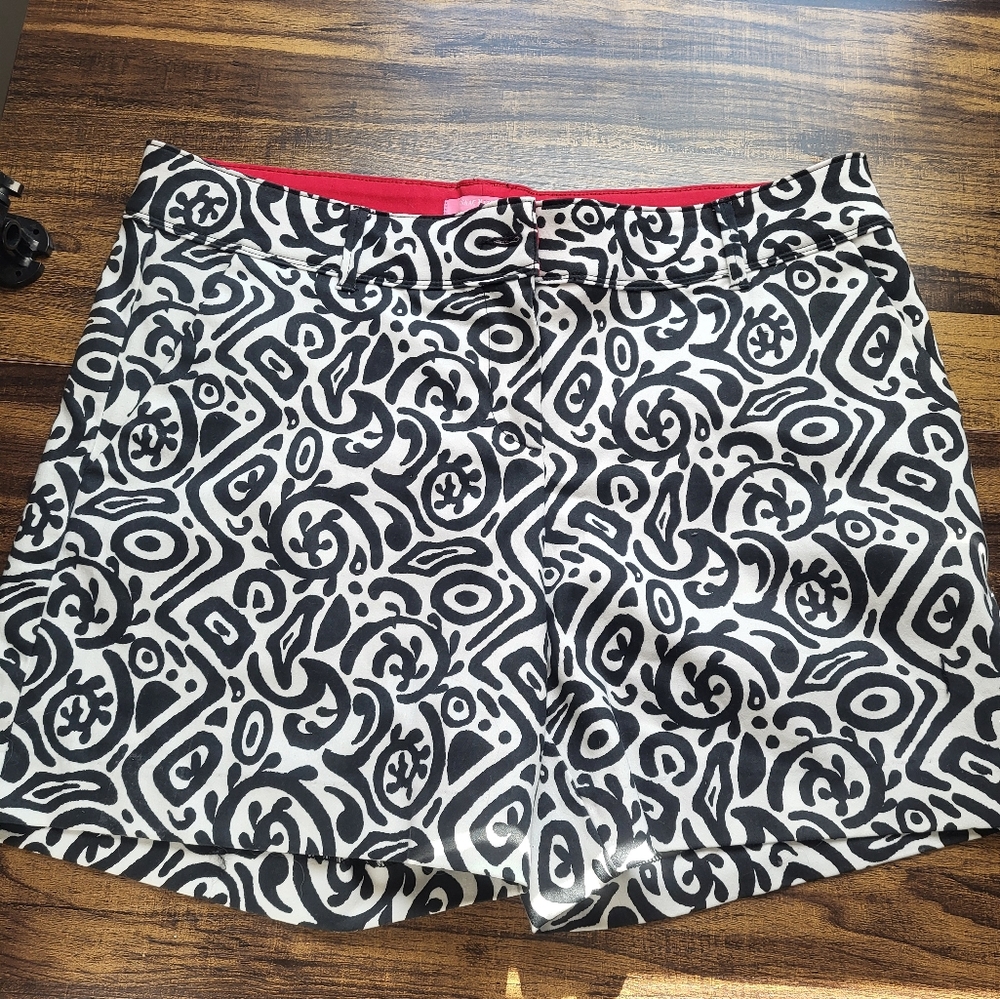 Isaac Mizrahi High Waist Black and White Shorts